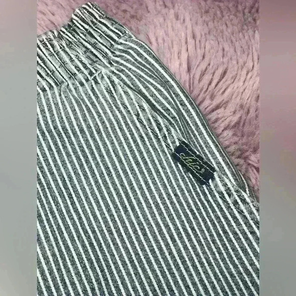 VF Jeanswear 18W Shorts - Picture 3 of 9